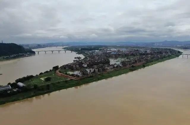 深圳南山夜市地摊哪里最多，南山附近美食推荐一下湘菜馆