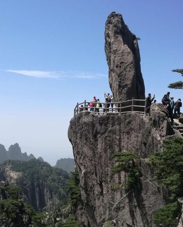 合肥有哪些值得玩的地方？我住在滨湖新区，一天可以来回的,合肥去哪里玩不花钱