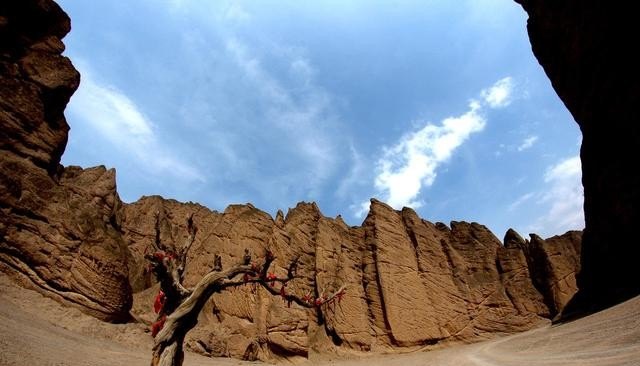 想去旅行，大家都知道哪些好玩的地方，可以让人放松心情_谁能告诉我心情不好，去哪里旅游比较好，最好是能放松心情的地方